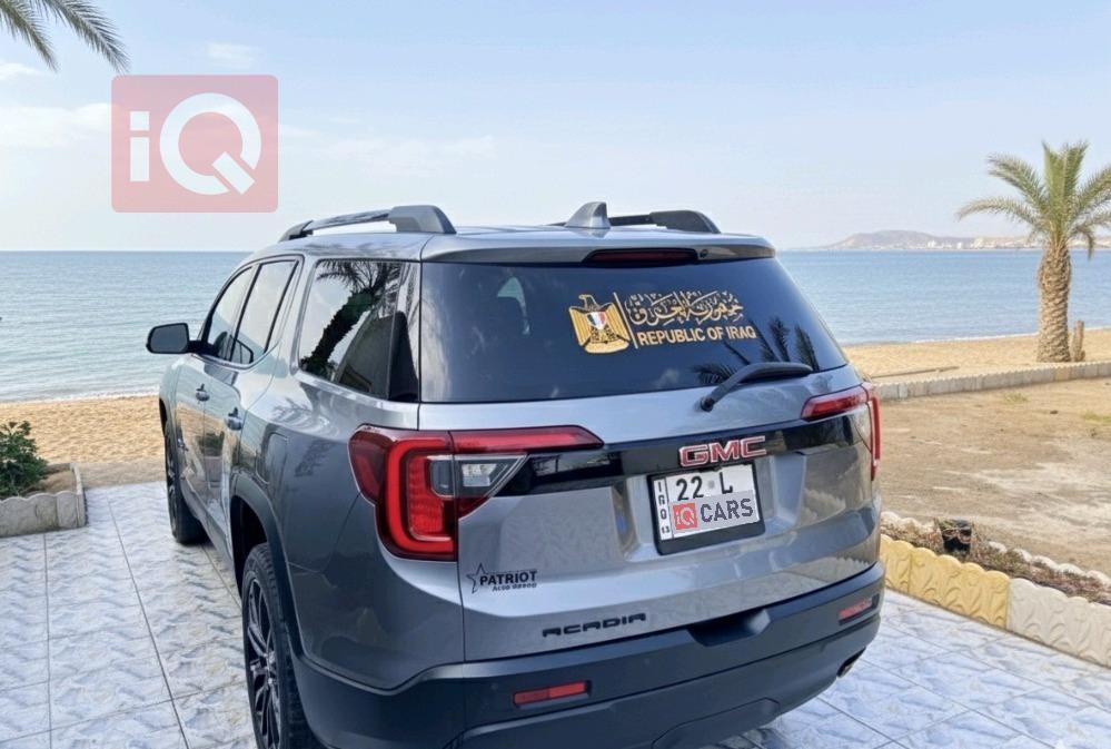 جي ام سي اكاديا